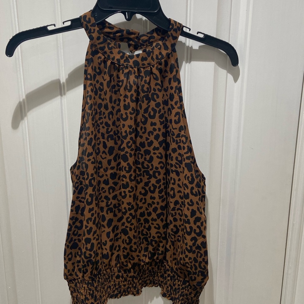 Leopard tank